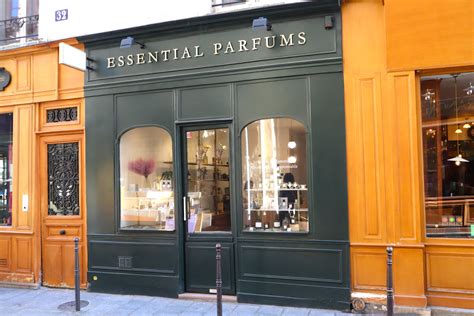 essential perfumes paris